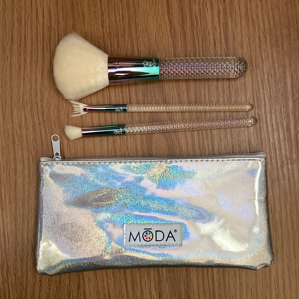 ❤️ Moda Professional Makeup Brush Set NWOT